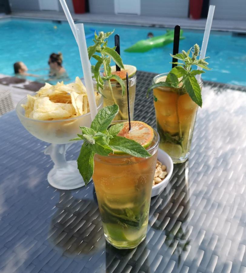 Hotel La Piscine Villers-sur-Mer Buitenkant foto