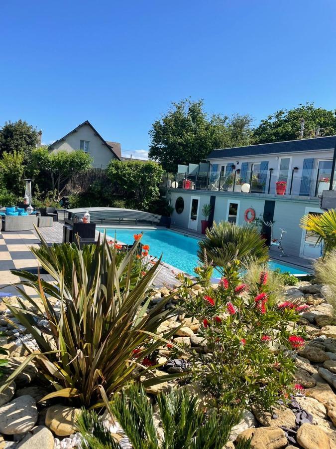 Hotel La Piscine Villers-sur-Mer Buitenkant foto