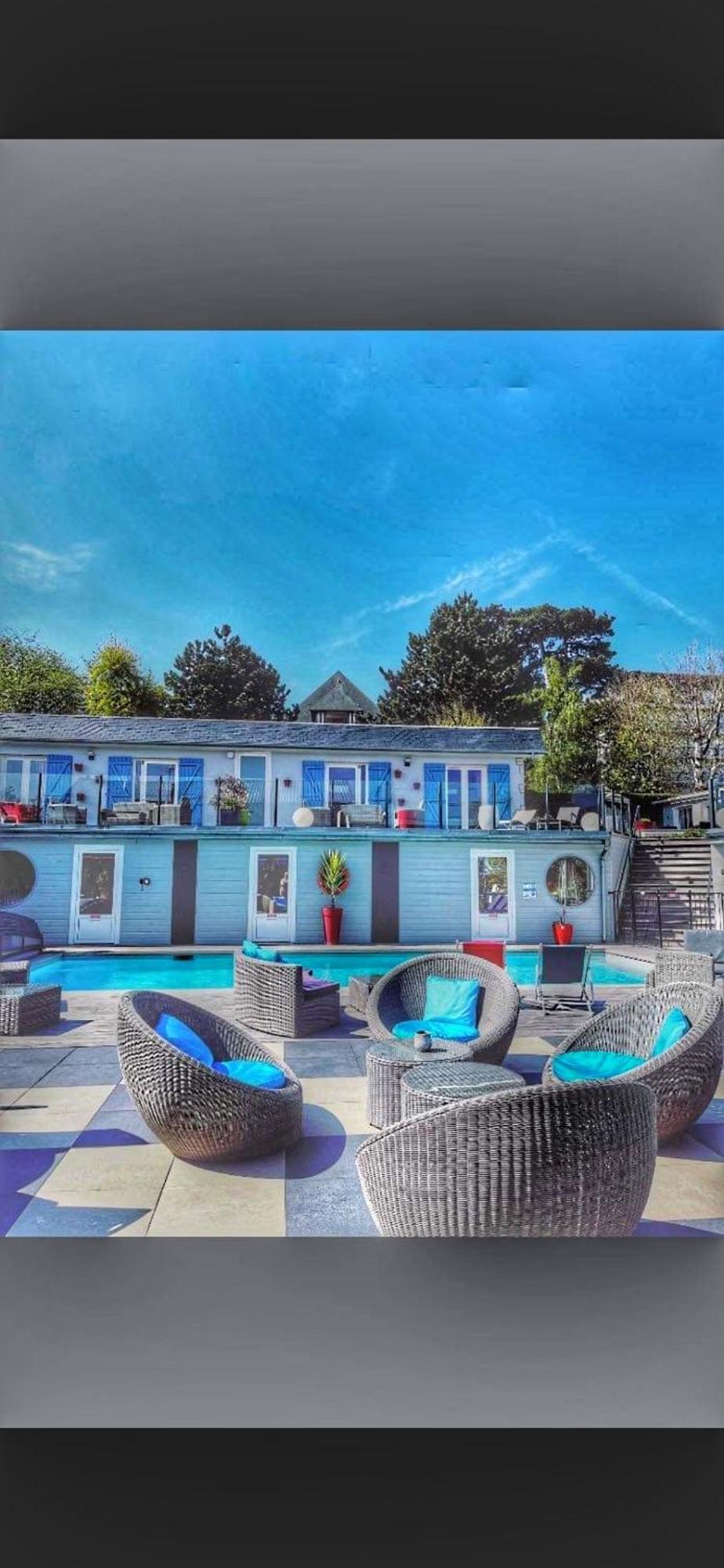 Hotel La Piscine Villers-sur-Mer Buitenkant foto