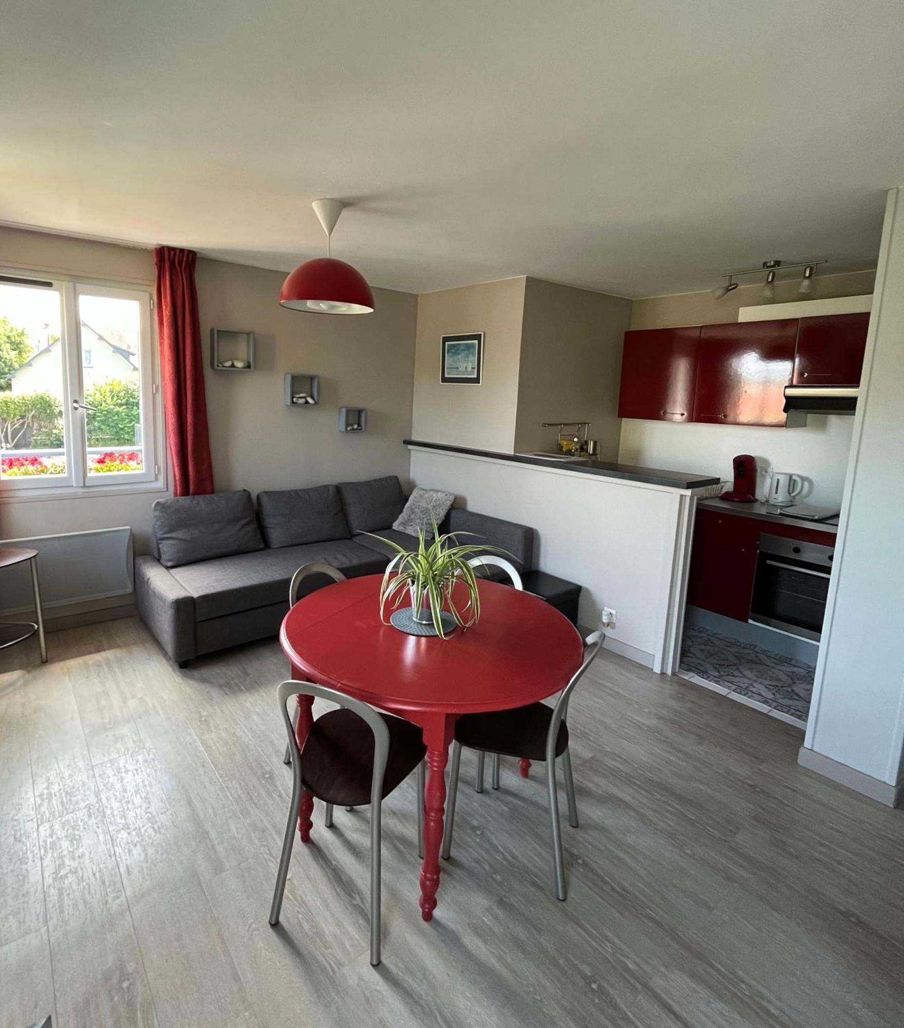 Hotel La Piscine Villers-sur-Mer Buitenkant foto