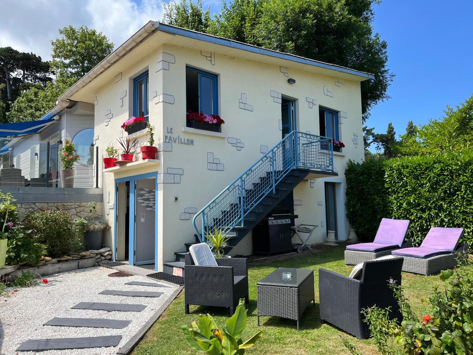 Hotel La Piscine Villers-sur-Mer Buitenkant foto