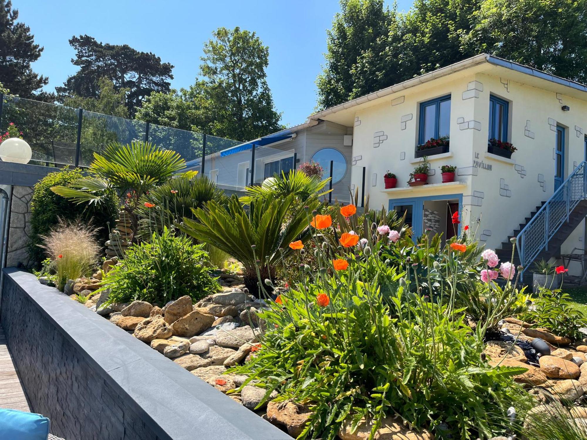 Hotel La Piscine Villers-sur-Mer Buitenkant foto