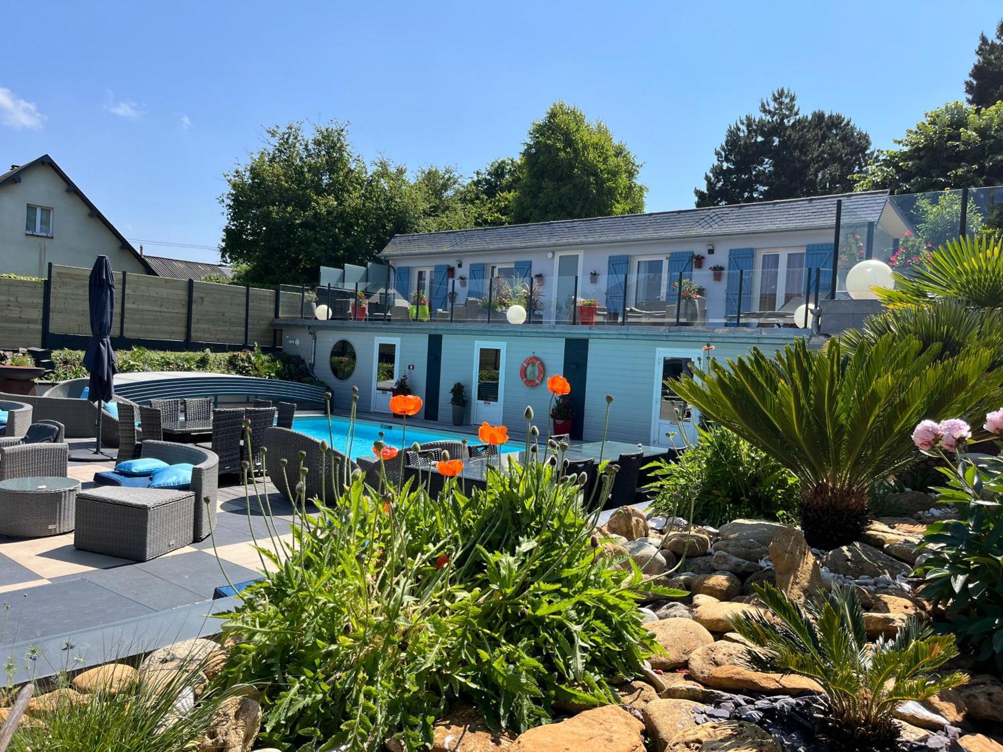 Hotel La Piscine Villers-sur-Mer Buitenkant foto